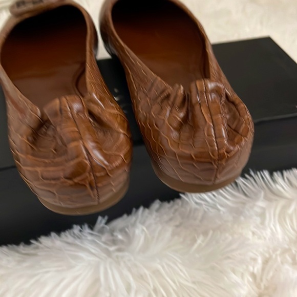 TORY BURCH brown, crocodile leather flats - Picture 3 of 4